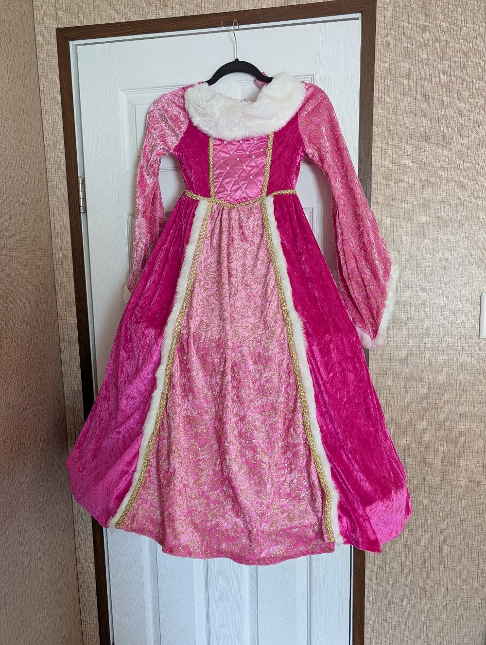 Kids Pink Princess Costume Dress with Faux Fur Trim Size 7/8 S
